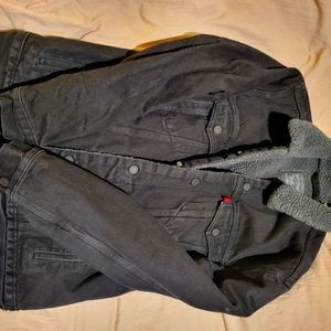 SHERPA TRUCKER JACKET